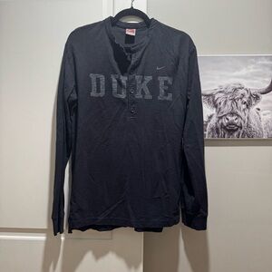 Men’s long sleeve Nike duke shirt